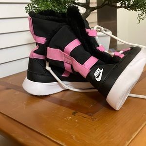 Like New Pink and Black Nike Boots
